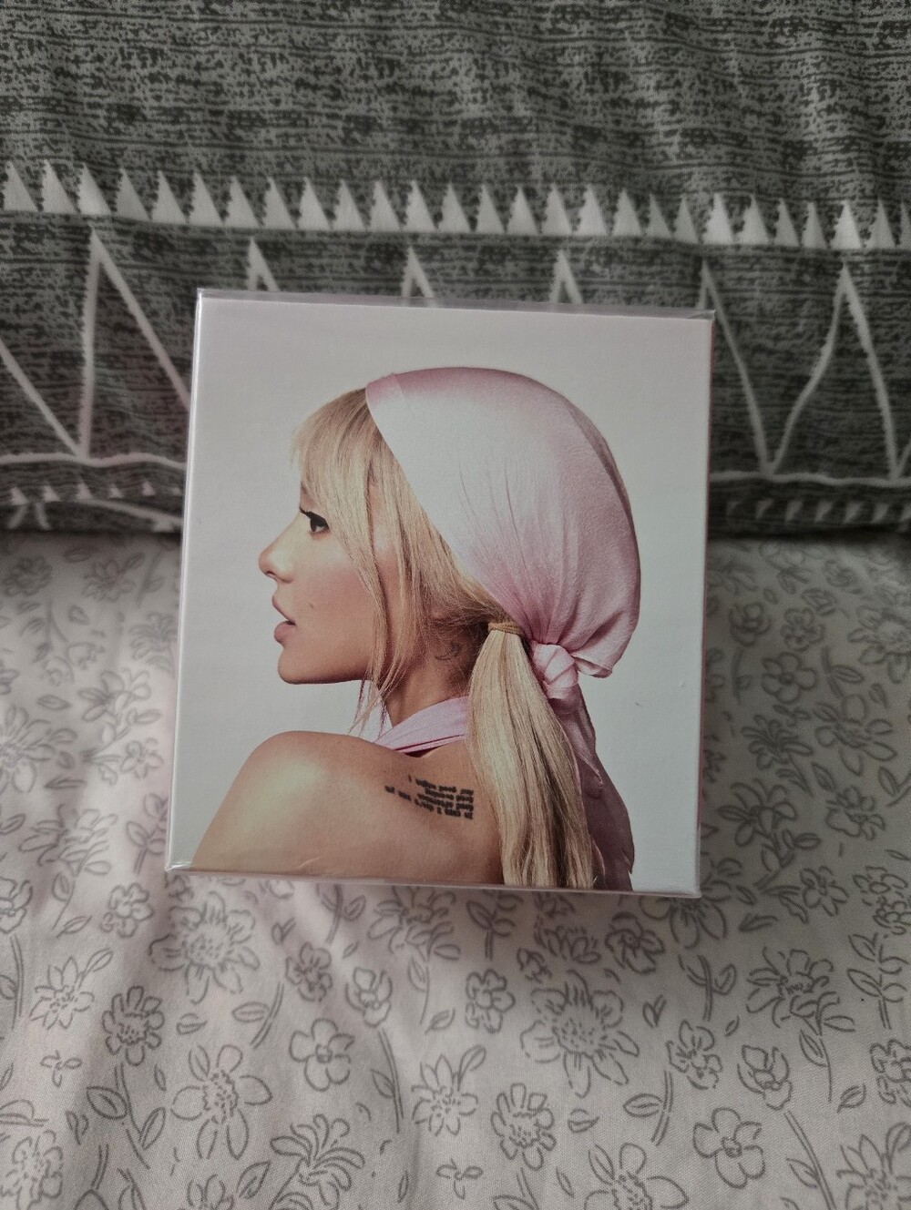 🆕️Ariana Grande MOD BLUSH PERFUME - Picture 2 of 6